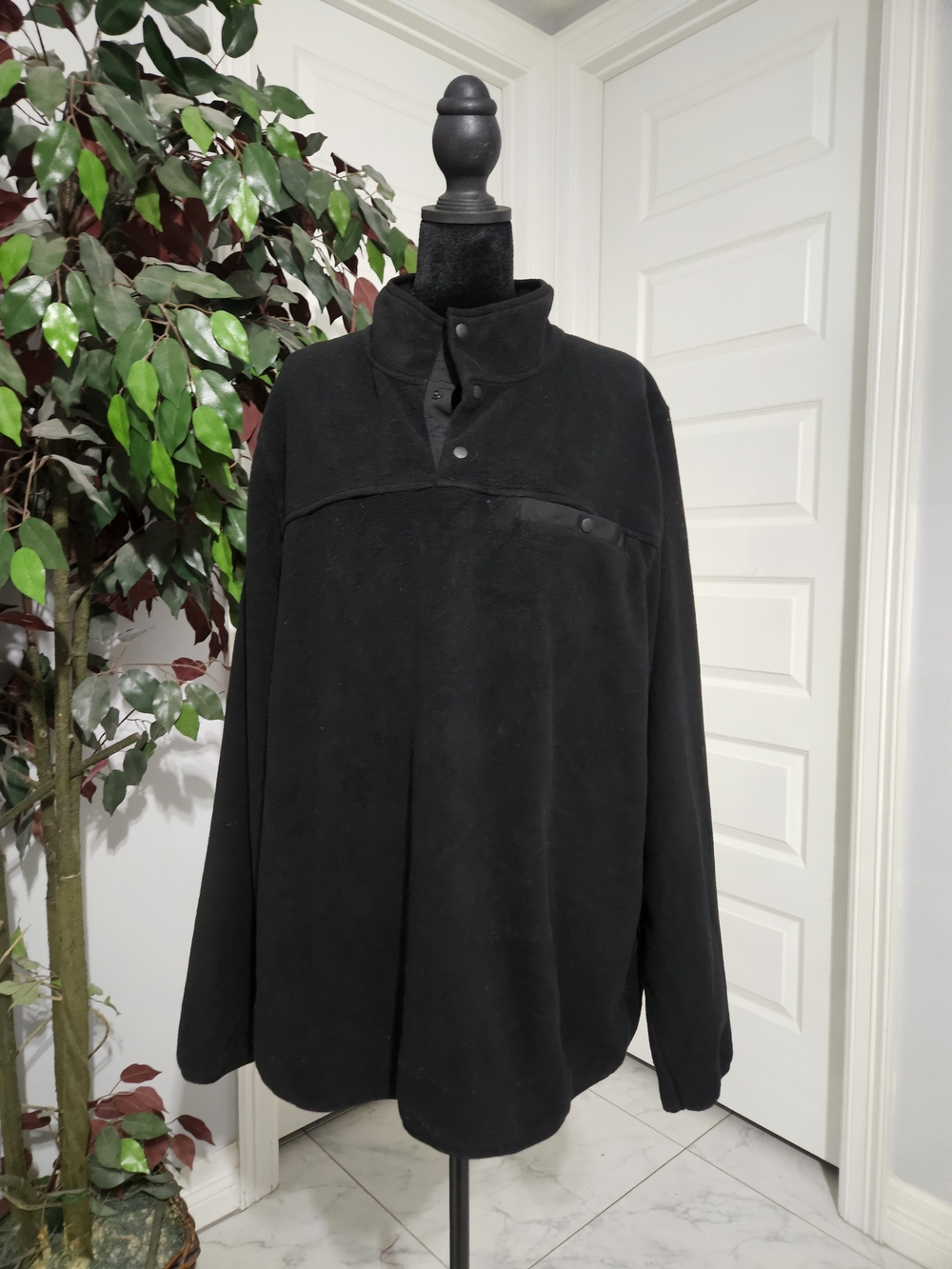 32 Degrees Black Zip-Front Fleece Pullover